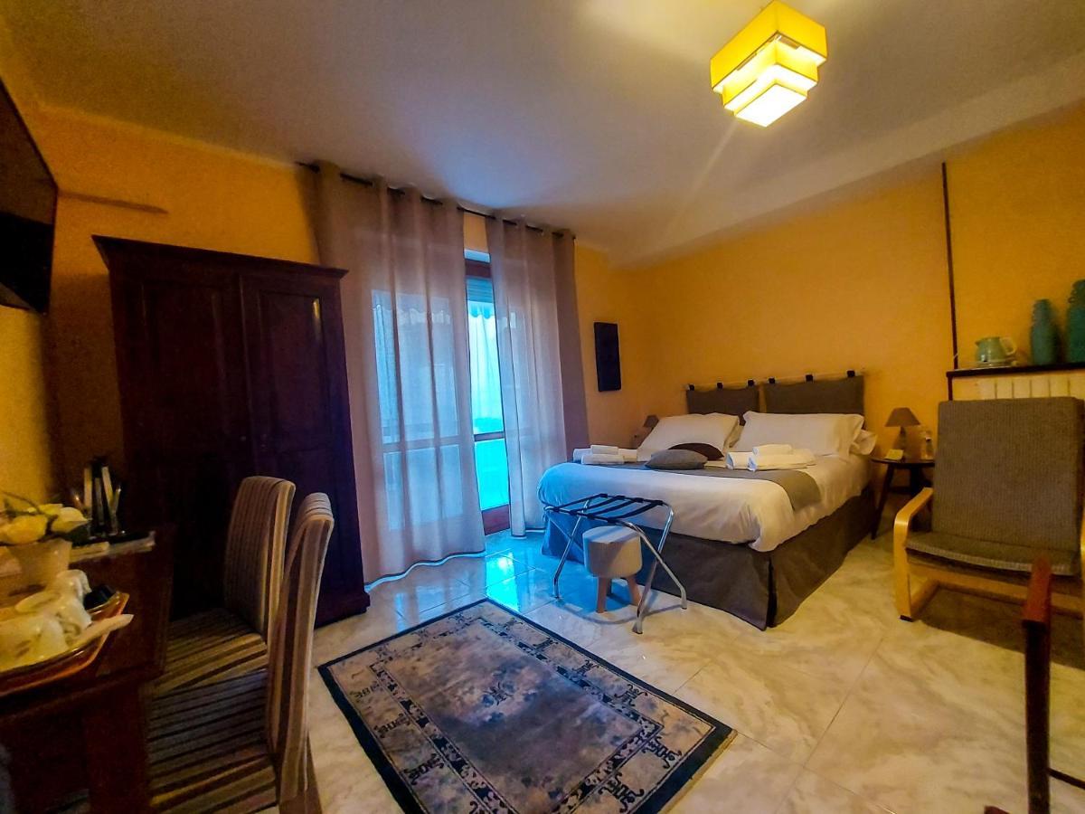 La Rosa - Elegant Rooms Sassari Exterior foto